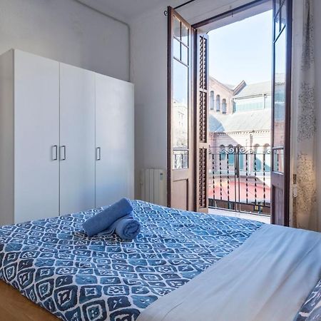 Apartamento Sant Gervasi Barcelona Bagian luar foto
