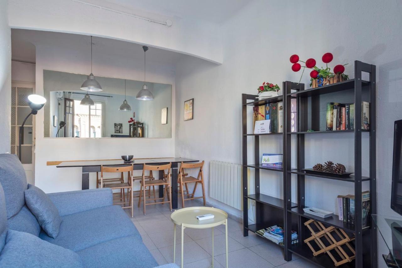 Apartamento Sant Gervasi Barcelona Bagian luar foto