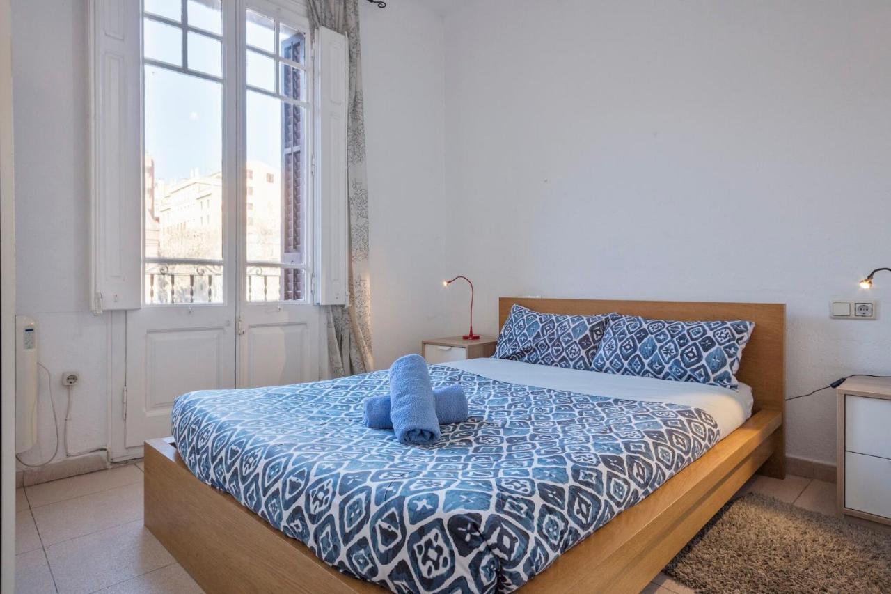 Apartamento Sant Gervasi Barcelona Bagian luar foto