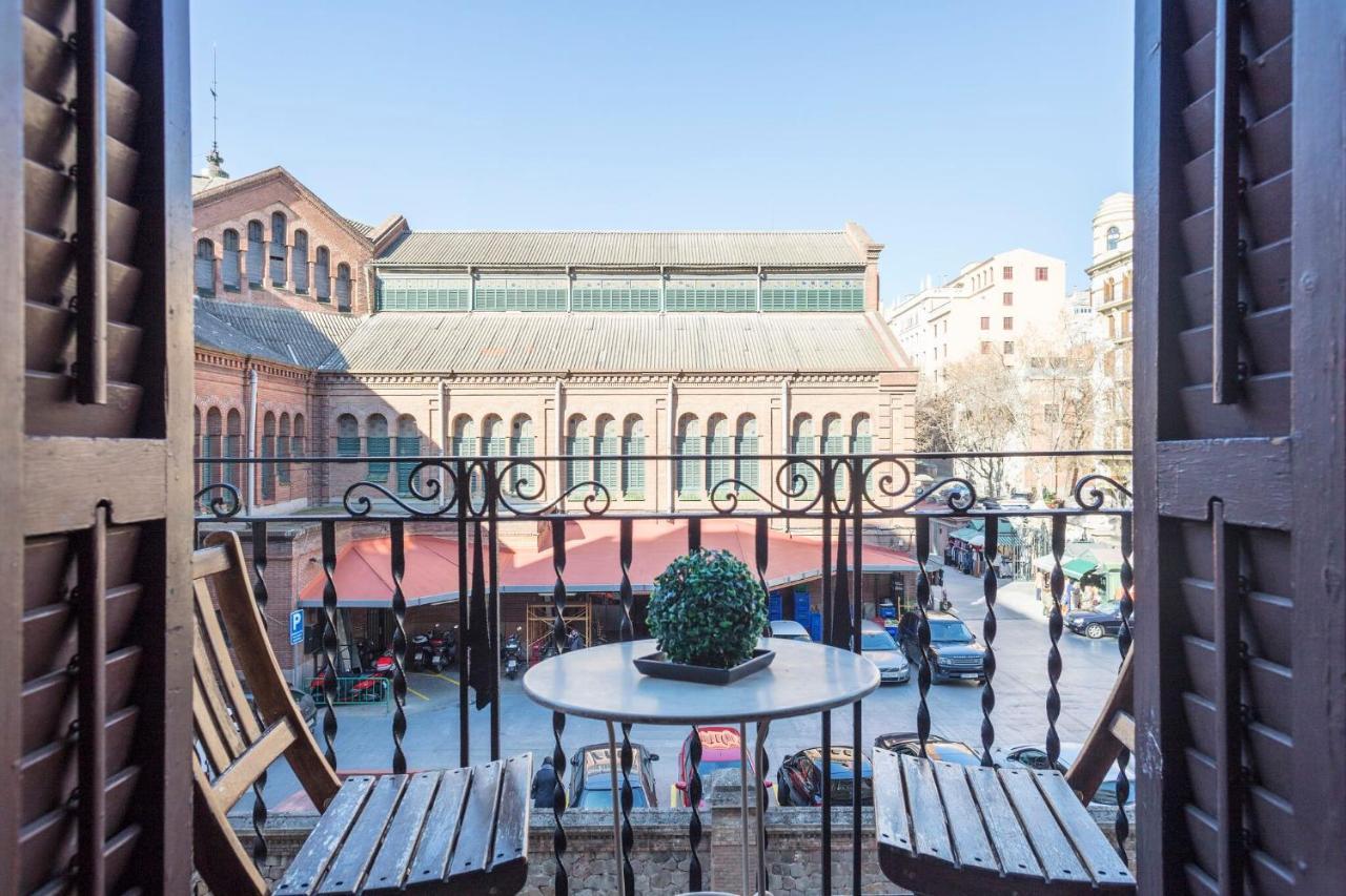 Apartamento Sant Gervasi Barcelona Bagian luar foto