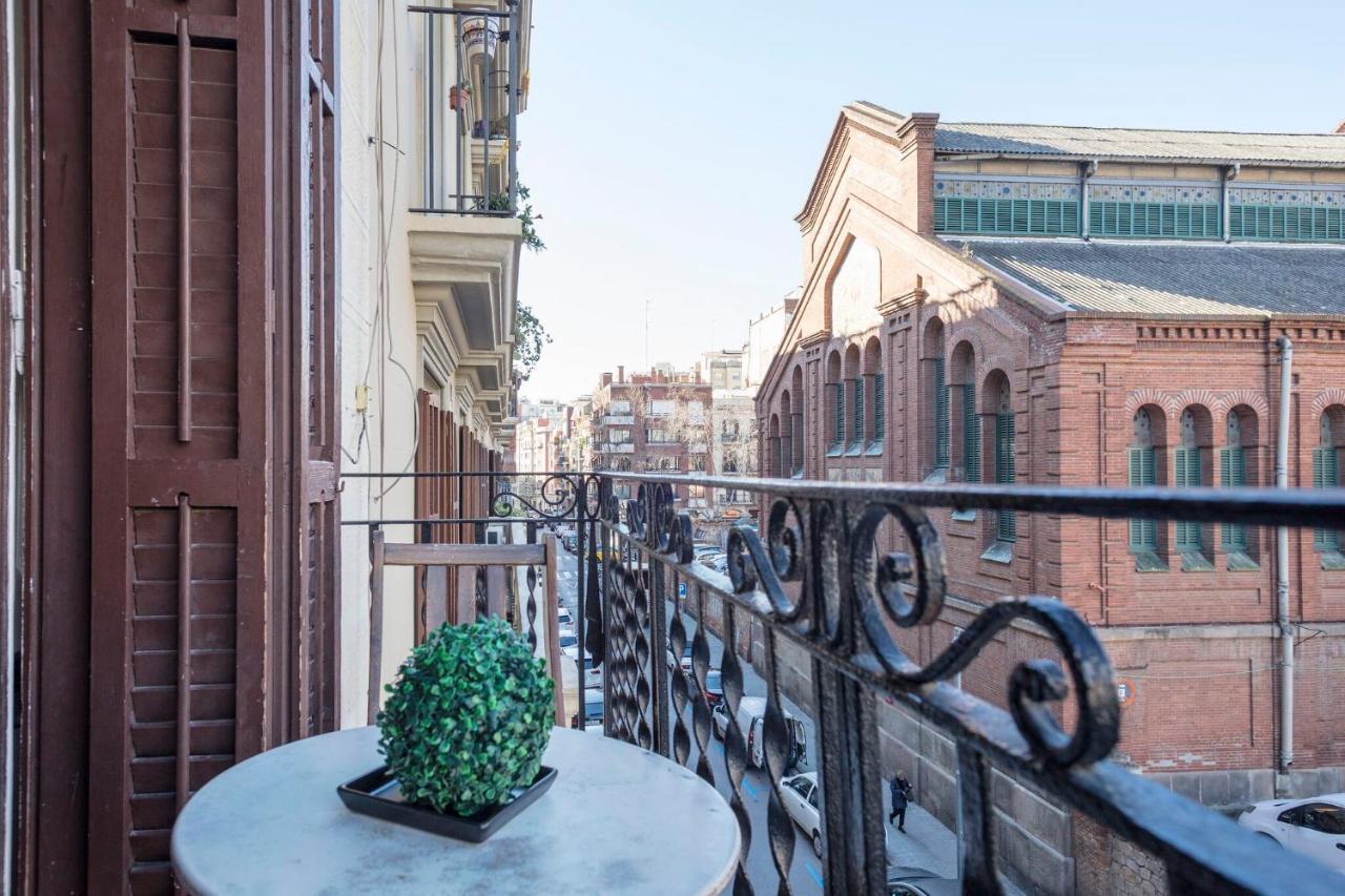 Apartamento Sant Gervasi Barcelona Bagian luar foto